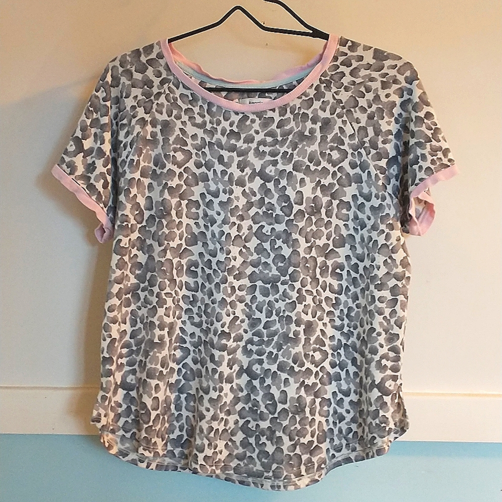 Size Medium Kensie Top